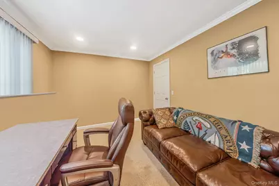 118 Ledgewood Drive, Smithtown, NY 11787 - Photo 38