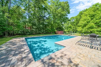 118 Ledgewood Drive, Smithtown, NY 11787 - Photo 12