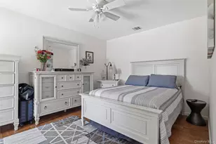 1025 Knickerbocker Rd, Island Park, NY 11558 - Photo 16