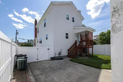 1025 Knickerbocker Road, Island Park, NY 11558 - Photo 22
