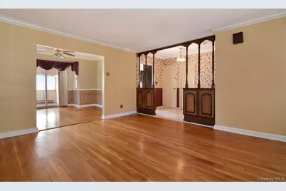 73 Lincoln Avenue, Yonkers, NY 10704 - Photo 2
