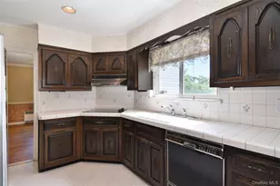 73 Lincoln Ave, Yonkers, NY 10704 - Photo 10