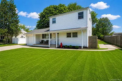 117 Timberline Drive, Brentwood, NY 11717 - Photo 22