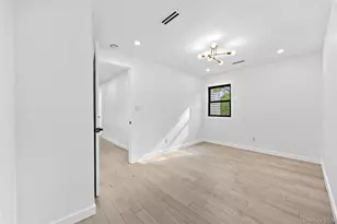 157-03 Locke Ave, Whitestone, NY 11357 - Photo 16