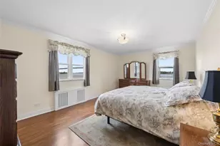 162-21 Powells Cove Blvd, Whitestone, NY 11357 - Photo 12