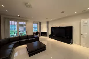 40 Portico Pl, Great Neck, NY 11021 - Photo 6