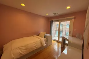 40 Portico Pl, Great Neck, NY 11021 - Photo 8