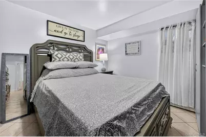 1543 Hollywood Avenue, Bronx, NY 10461 - Photo 14