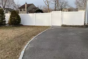 36 Oneida Ave, South Setauket, NY 11720 - Photo 26