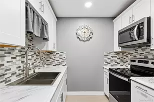 41 Richmond Blvd, Ronkonkoma, NY 11779 - Photo 4