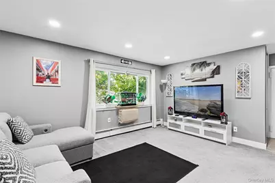 41 Richmond Boulevard #2B, Ronkonkoma, NY 11779 - Photo 8