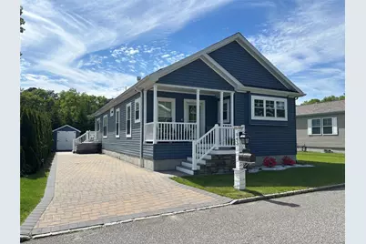 1661 Old Country Road #563, Riverhead, NY 11901 - Photo 2