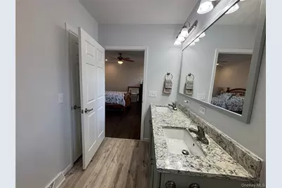 1661 Old Country Road #563, Riverhead, NY 11901 - Photo 32