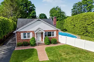 13 Dellworth Dr, Yorktown Heights, NY 10598 - Photo 1