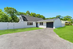 338 Easton St, Ronkonkoma, NY 11779 - Photo 2