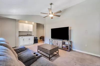 338 Easton Street, Ronkonkoma, NY 11779 - Photo 26