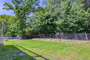 155 Brooklyn Ave, Greenlawn, NY 11743 - Photo 30