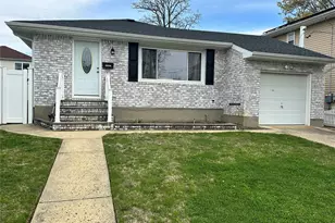 1741 Warren Pl, Merrick, NY 11566 - Photo 26