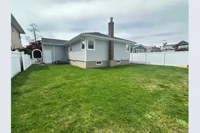 1741 Warren Place, Merrick, NY 11566 - Photo 20