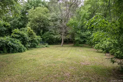 1644 Meadowbrook Road, Merrick, NY 11566 - Photo 20