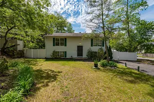 34 Roberts St, Mastic, NY 11950 - Photo 16