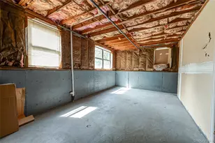 34 Roberts St, Mastic, NY 11950 - Photo 14