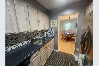 1337 Broadway #C10, Hewlett, NY 11557 - Photo 6