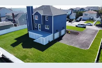851 W Bay Drive, West Islip, NY 11795 - Photo 16