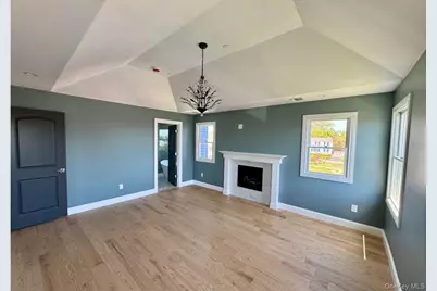 851 W Bay Drive, West Islip, NY 11795 - Photo 36