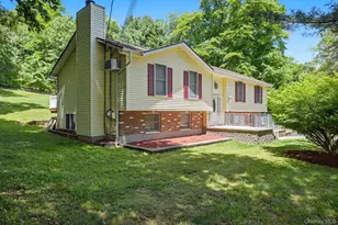 73 Kentview Dr, Carmel, NY 10512 - Photo 2