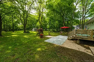 480 Miller Place Rd, Miller Place, NY 11764 - Photo 16