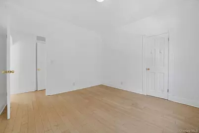 15 Desmond Avenue, Bronxville, NY 10708 - Photo 32