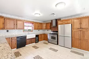 138 Arthur Ave, Thornwood, NY 10594 - Photo 18