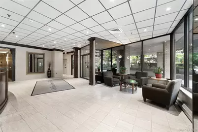 25 Rockledge Avenue #801, White Plains, NY 10601 - Photo 2