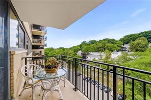 25 Rockledge Ave, White Plains, NY 10601 - Photo 8