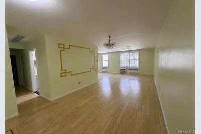 142-05 Roosevelt Avenue #415, Flushing, NY 11354 - Photo 2