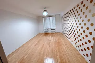 142-05 Roosevelt Ave, Flushing, NY 11354 - Photo 10