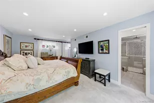 16 Wildwood Ct, East Islip, NY 11730 - Photo 36