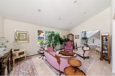 16 Wildwood Court, East Islip, NY 11730 - Photo 8