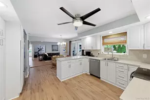 16 Wildwood Ct, East Islip, NY 11730 - Photo 20