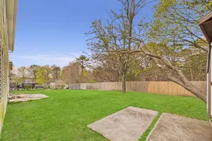 613 Bourdois Ave, Bellport, NY 11713 - Photo 6