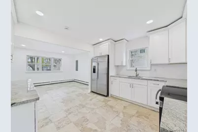 613 Bourdois Avenue, Bellport, NY 11713 - Photo 10