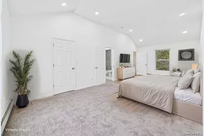 613 Bourdois Avenue, Bellport, NY 11713 - Photo 34