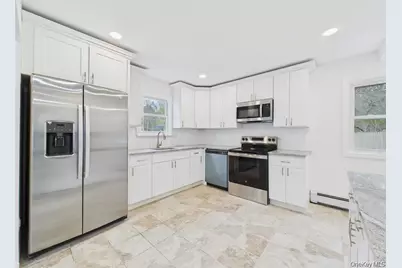 613 Bourdois Avenue, Bellport, NY 11713 - Photo 8