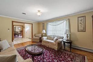 34 Marietta Dr, Pomona, NY 10970 - Photo 10