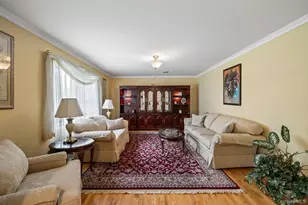 34 Marietta Dr, Pomona, NY 10970 - Photo 8