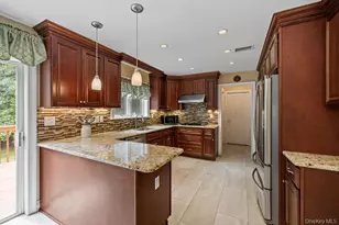 34 Marietta Dr, Pomona, NY 10970 - Photo 16