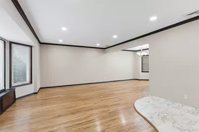 3962 Hahn Avenue, Bethpage, NY 11714 - Photo 12