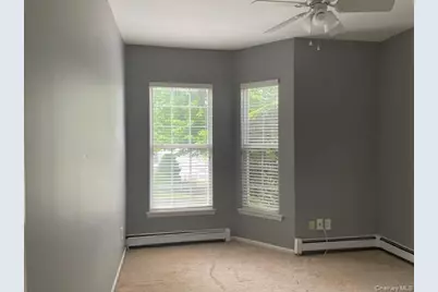 87 Summerfield Drive, Holtsville, NY 11742 - Photo 12