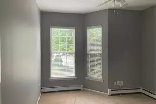 87 Summerfield Dr, Holtsville, NY 11742 - Photo 12